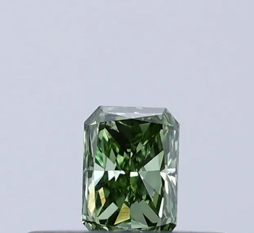 0.12ct Radiant Lab Grown Diamond (Colour Fancy Vivid Green, Clarity VS2, IGI Certified)