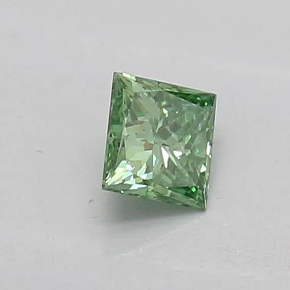 0.15ct Princess Lab Grown Diamond (Colour Fancy Vivid Green, Clarity VS1, IGI Certified)