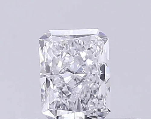 0.19ct Radiant Lab Grown Diamond (Colour D, Clarity VVS2, IGI Certified)