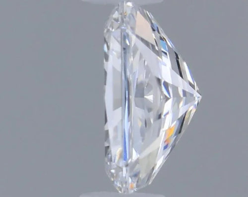 0.23ct Radiant Lab Grown Diamond (Colour D, Clarity VS1, IGI Certified)