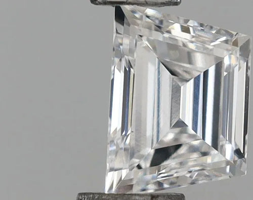 0.30ct Trapezoid Lab Grown Diamond (Colour F, Clarity VS1, Cut VG, Uncertified)