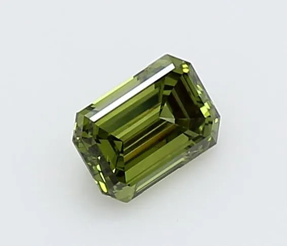 0.31ct Emerald Lab Grown Diamond (Colour Fancy Deep Green, Clarity VVS2, IGI Certified)