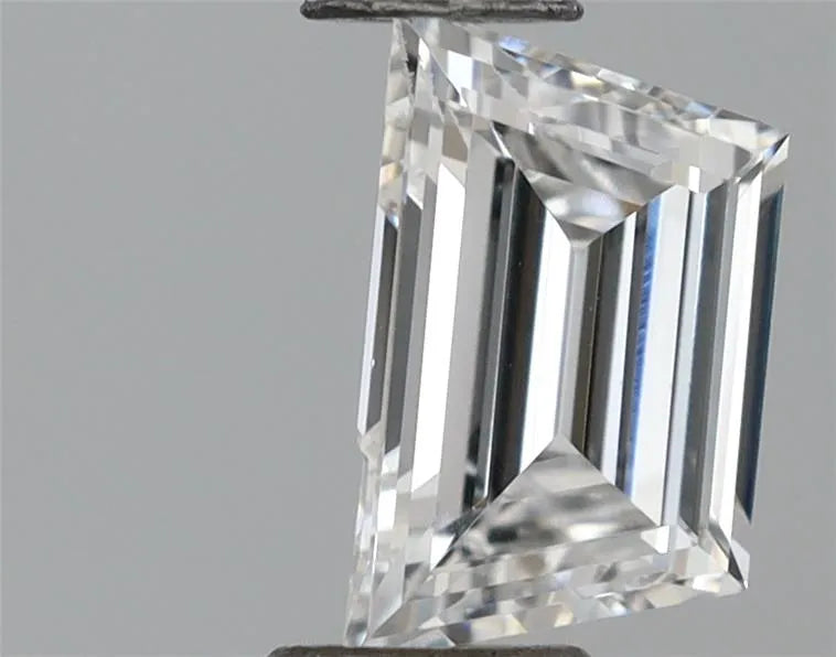 0.31ct Trapezoid Lab Grown Diamond (Colour F, Clarity VS1, Cut VG, Uncertified)