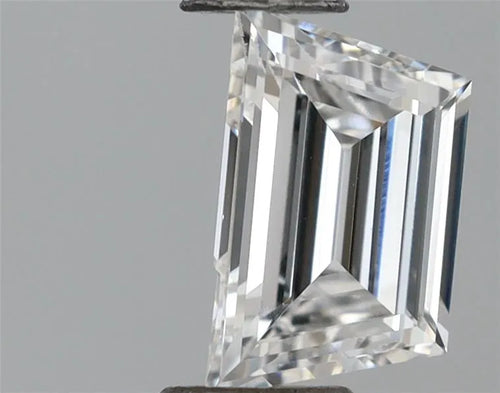 0.31ct Trapezoid Lab Grown Diamond (Colour F, Clarity VS1, Cut VG, Uncertified)