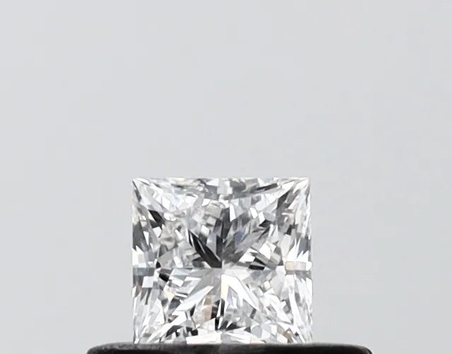 0.32ct Princess Lab Grown Diamond (Colour D, Clarity VVS1, IGI Certified)