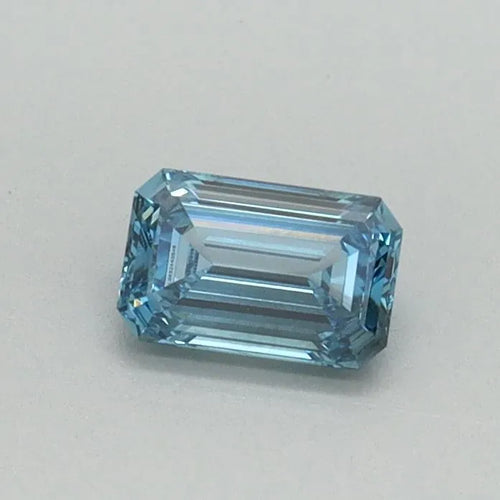 0.34ct Emerald Lab Grown Diamond (Colour Fancy Vivid Blue, Clarity VS1, IGI Certified)