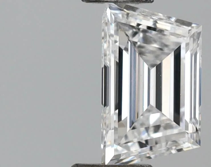 0.34ct Trapezoid Lab Grown Diamond (Colour F, Clarity VS1, Cut VG, Uncertified)