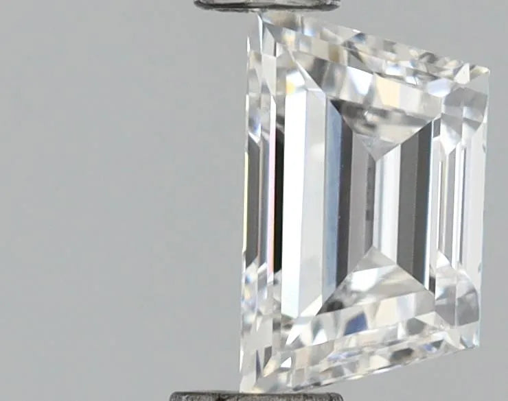 0.40ct Trapezoid Lab Grown Diamond (Colour F, Clarity VS1, Cut VG, Uncertified)