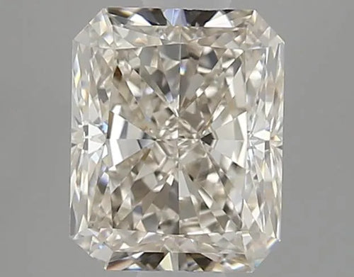 0.72ct Radiant Natural Diamond (Colour L, Clarity IF, GIA Certified)