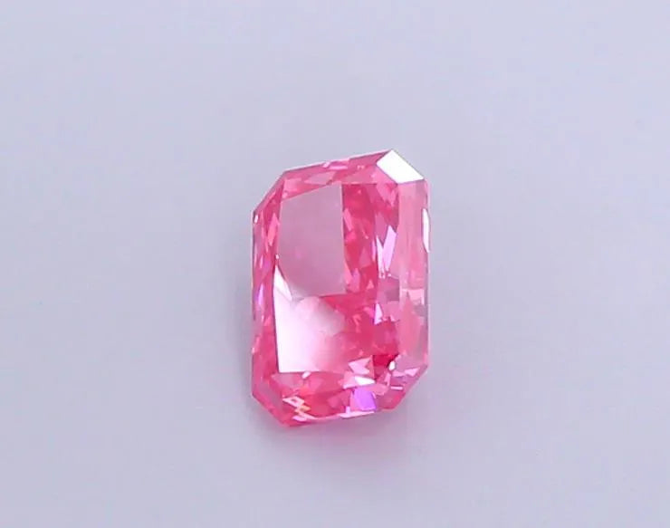 1.12ct Radiant Lab Grown Diamond (Colour Fancy Vivid Pink, Clarity VVS2, IGI Certified)
