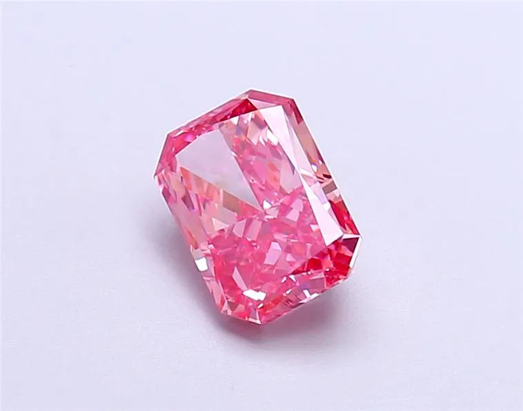 1.14ct Radiant Lab Grown Diamond (Colour Fancy Vivid Pink, Clarity VVS2, IGI Certified)