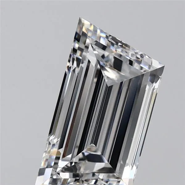1.54ct Trapeze Lab Grown Diamond (Colour F, Clarity VS1, IGI Certified)