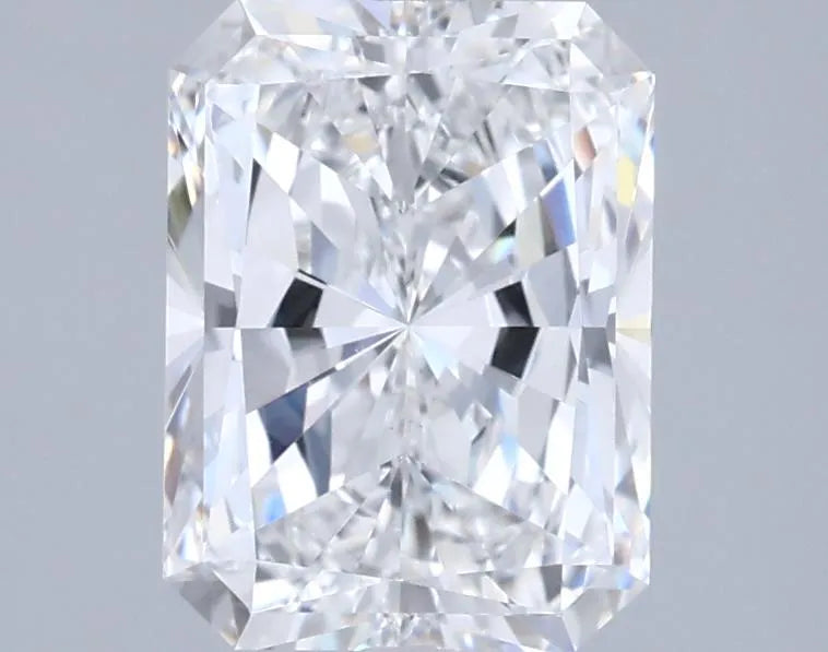 2.00ct Radiant Lab Grown Diamond (Colour E, Clarity VS1, IGI Certified)