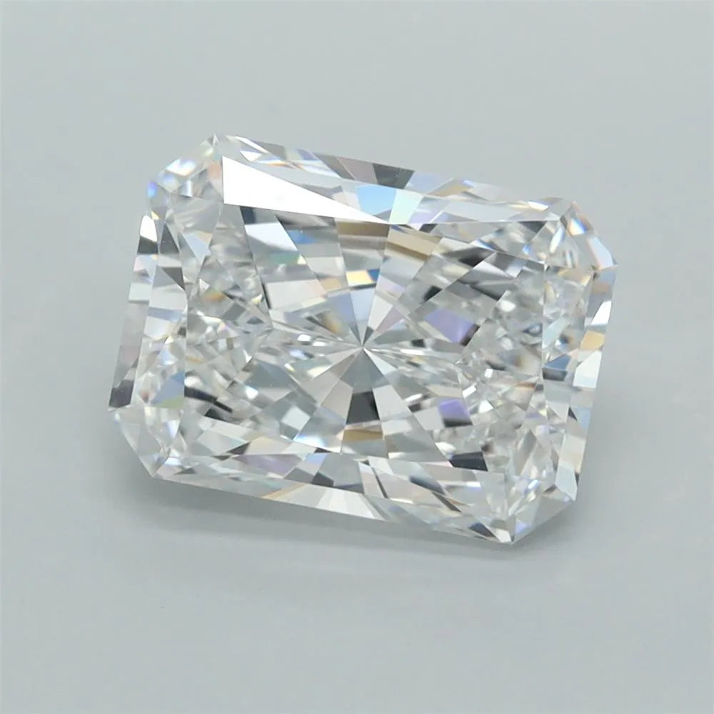2.56ct Radiant Lab Grown Diamond (Colour D, Clarity VVS1, IGI Certified)