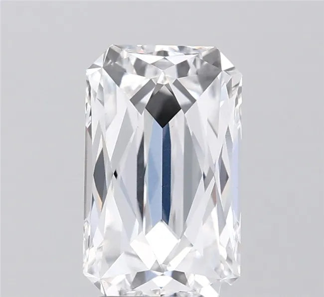 2.70ct Radiant Lab Grown Diamond (Colour D, Clarity VS1, IGI Certified)