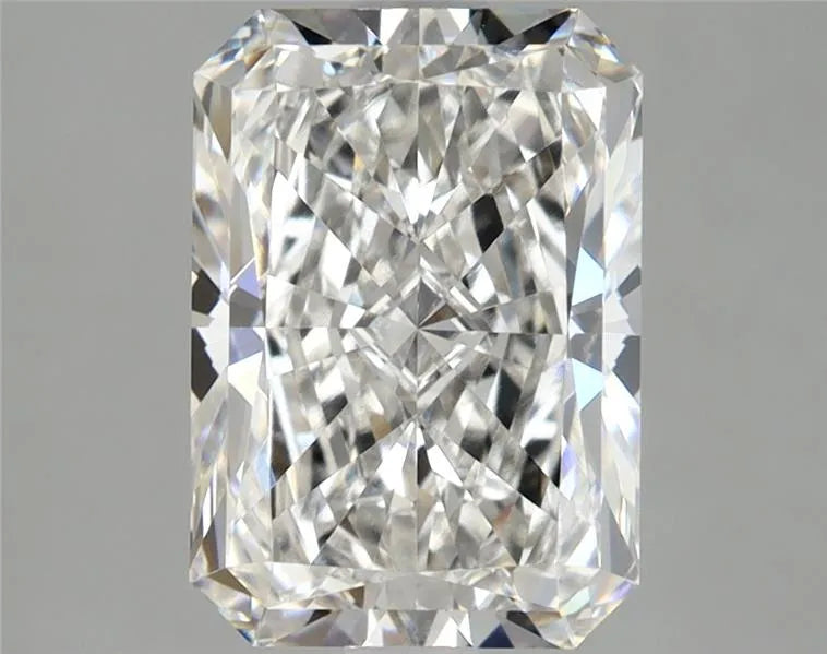 2.84ct Radiant Lab Grown Diamond (Colour F, Clarity VVS2, IGI Certified)