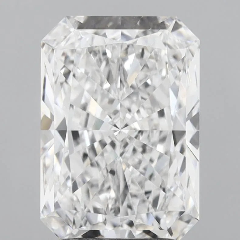 2.90ct Radiant Lab Grown Diamond (Colour D, Clarity VVS2, IGI Certified)