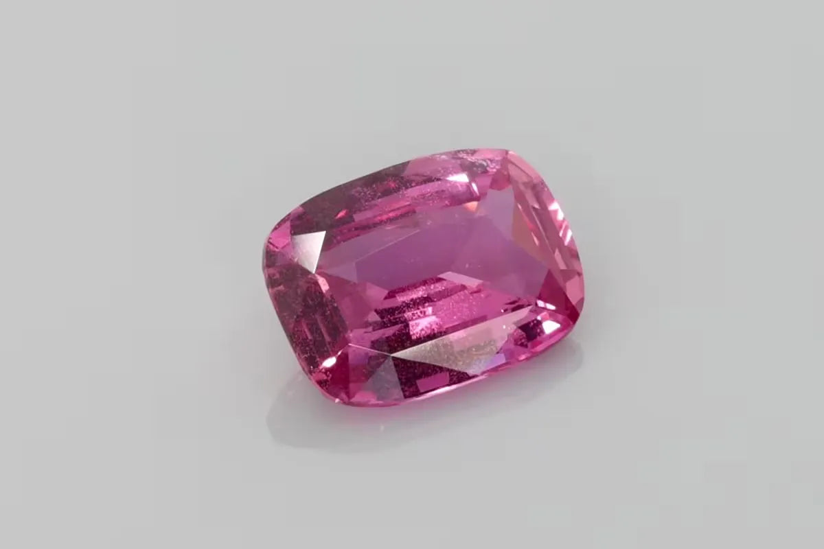 3.01ct Cushion Natural Sapphire (Colour Pink, Clarity Eye Clean, Cut Faceted)