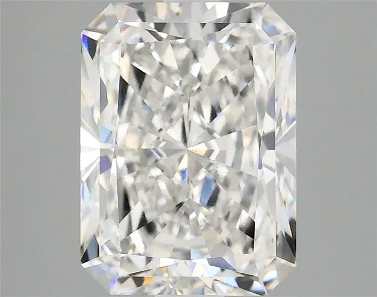 3.03ct Radiant Lab Grown Diamond (Colour F, Clarity VVS2, IGI Certified)