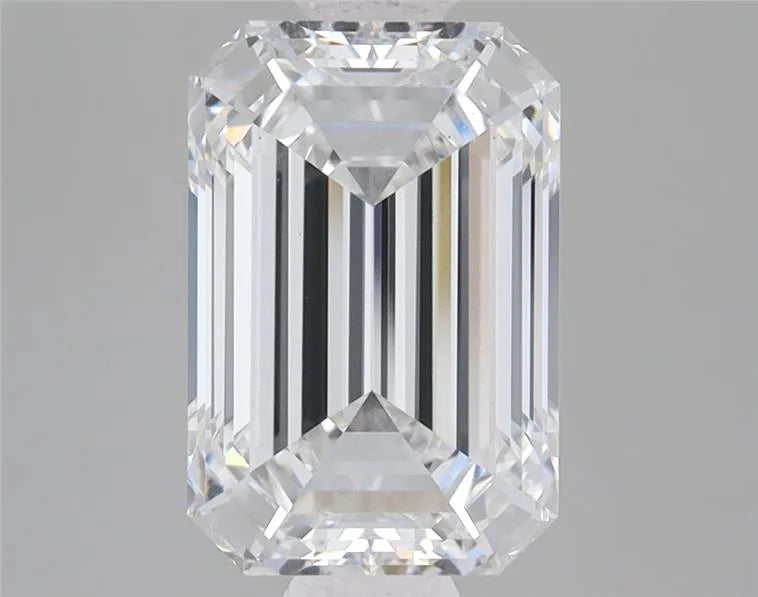 3.21ct Emerald Lab Grown Diamond (Colour E, Clarity VS1, IGI Certified)