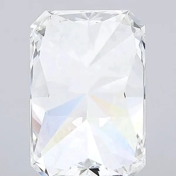 3.85ct Radiant Lab Grown Diamond (Colour F, Clarity VVS2, IGI Certified)