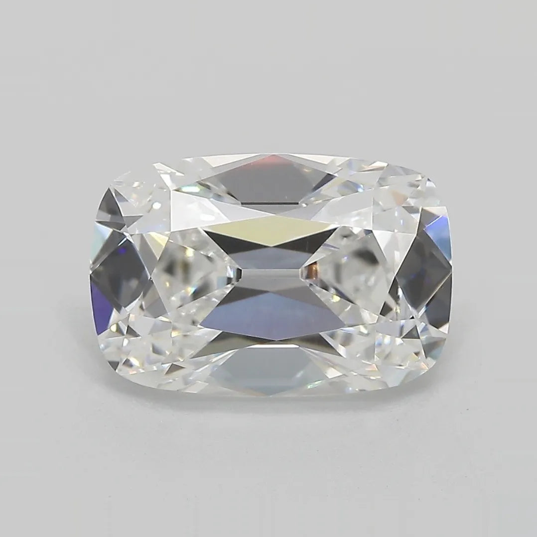 3.91ct Cushion brilliant Lab Grown Diamond (Colour E, Clarity VVS2, IGI Certified)