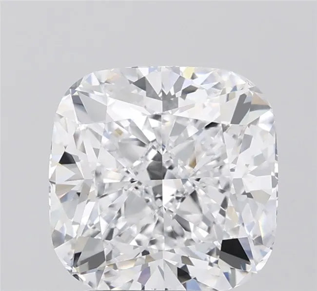 4.01ct Cushion modified Lab Grown Diamond (Colour D, Clarity VVS1, IGI Certified)