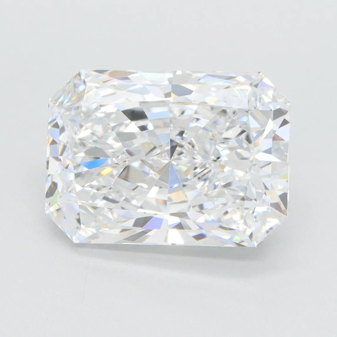 4.03ct Radiant Lab Grown Diamond (Colour E, Clarity VS1, IGI Certified)