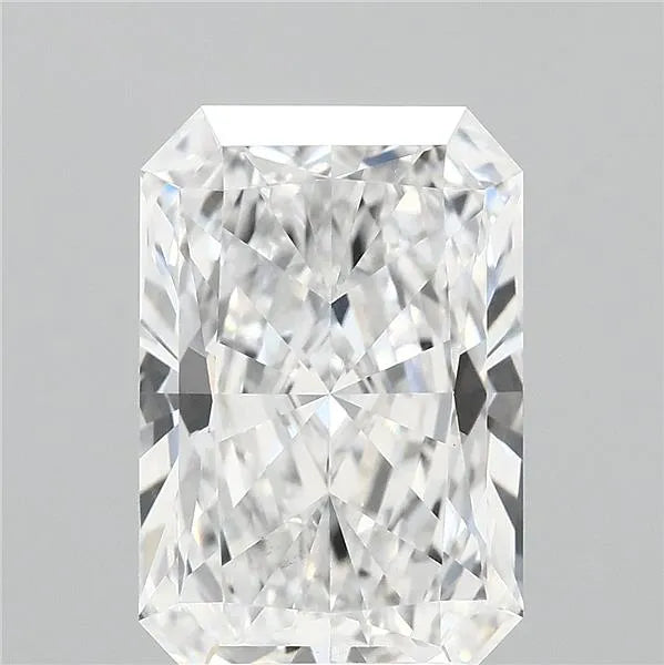 4.04ct Radiant Lab Grown Diamond (Colour E, Clarity VS2, IGI Certified)