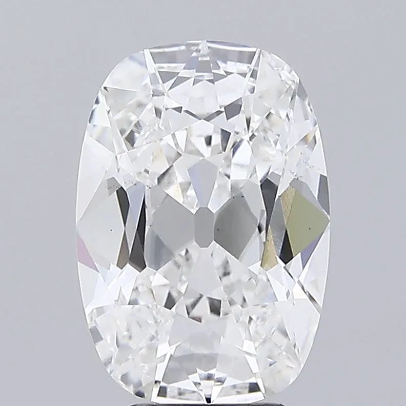 4.06ct Cushion brilliant Lab Grown Diamond (Colour E, Clarity VS1, IGI Certified)