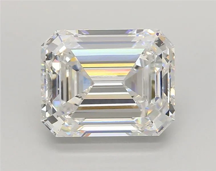 4.06ct Emerald Lab Grown Diamond (Colour D, Clarity VVS2, IGI Certified)