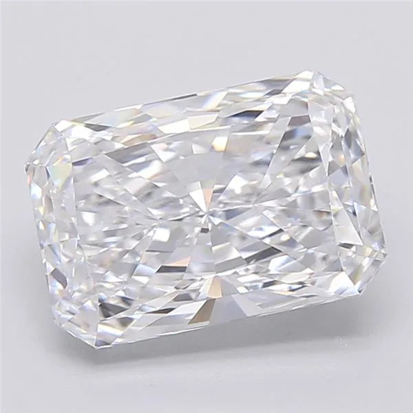 4.09ct Radiant Lab Grown Diamond (Colour D, Clarity VVS2, IGI Certified)