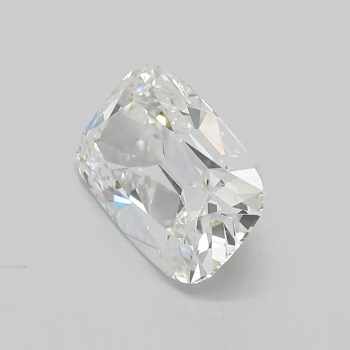 4.39ct Cushion brilliant Lab Grown Diamond (Colour F, Clarity VS1, IGI Certified)