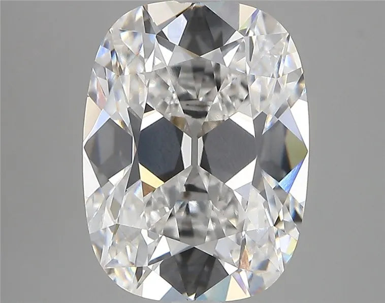 4.59ct Cushion modified Lab Grown Diamond (Colour E, Clarity VVS2, IGI Certified)