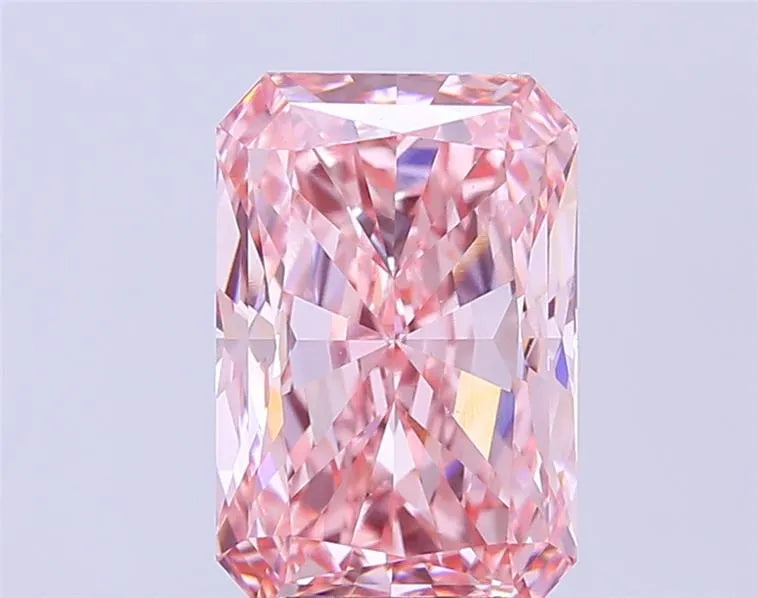 4.62ct Radiant Lab Grown Diamond (Colour Fancy Vivid Pink, Clarity VS1, IGI Certified)