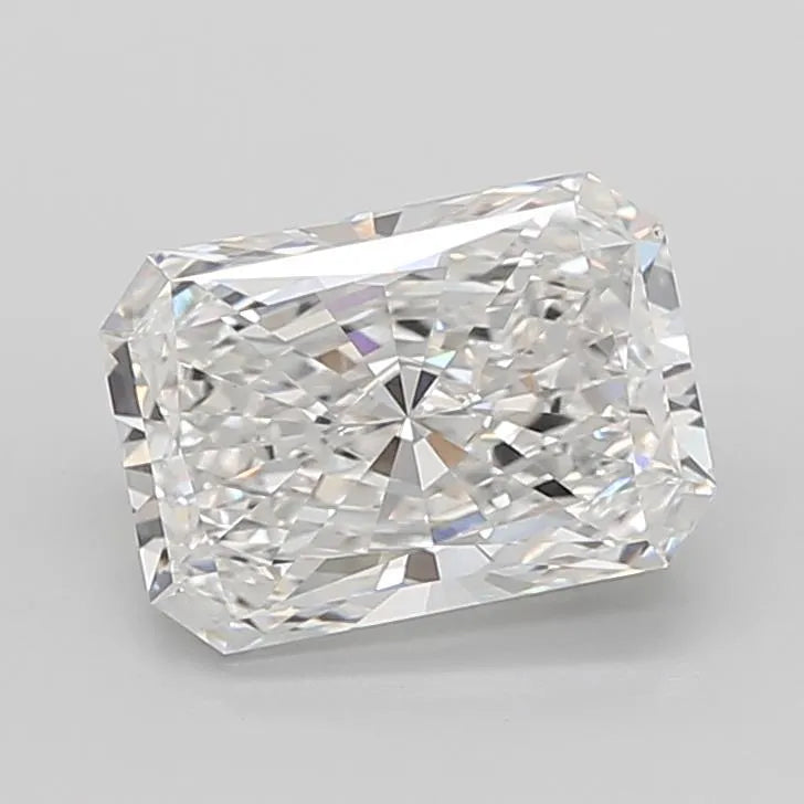 5.04ct Radiant Lab Grown Diamond (Colour E, Clarity VVS2, IGI Certified)
