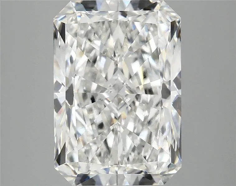 5.49ct Radiant Lab Grown Diamond (Colour F, Clarity VVS2, IGI Certified)