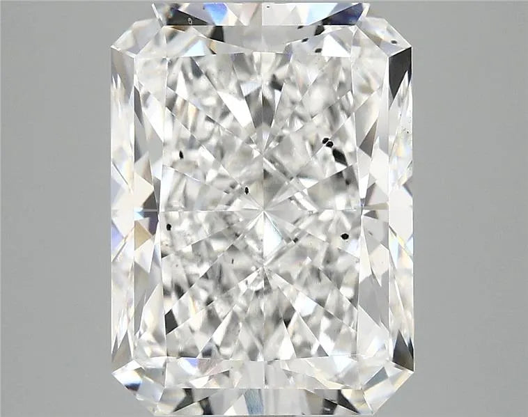 6.00ct Radiant Lab Grown Diamond (Colour E, Clarity SI1, IGI Certified)