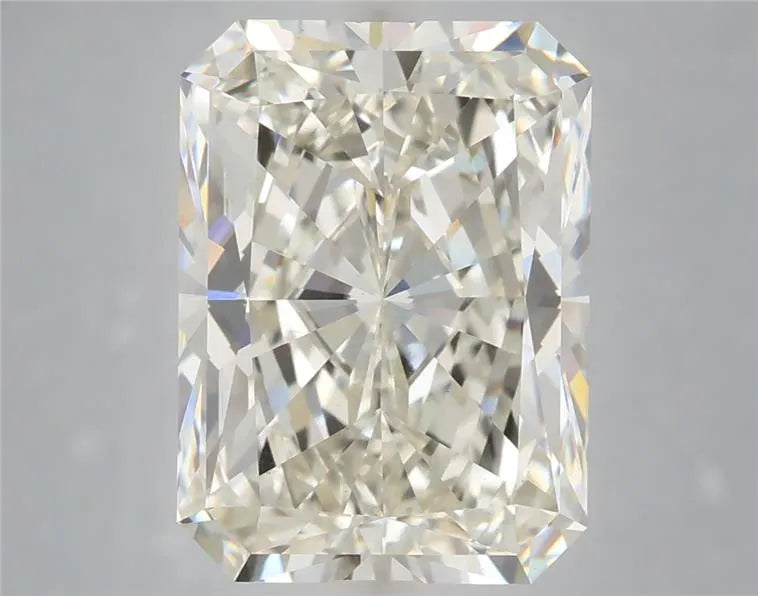 6.01ct Radiant Lab Grown Diamond (Colour G, Clarity VS1, Uncertified)